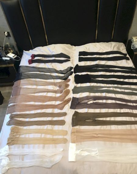 美女跪吃j8_DVD国语在线观看